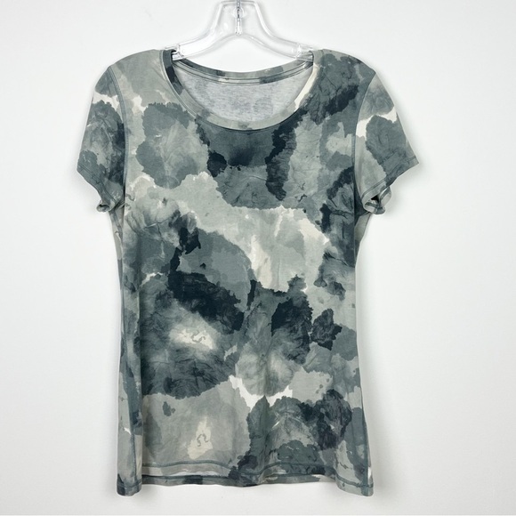 EUC Lululemon  Lively Crewneck Tee *Vitasea Size 4 (check measurements) - Picture 4 of 5